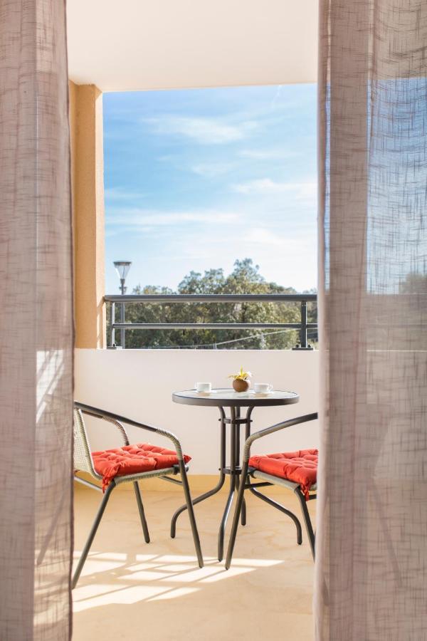 Zenao Appart'Hotels Villeneuve-Les-Avignon Exterior photo